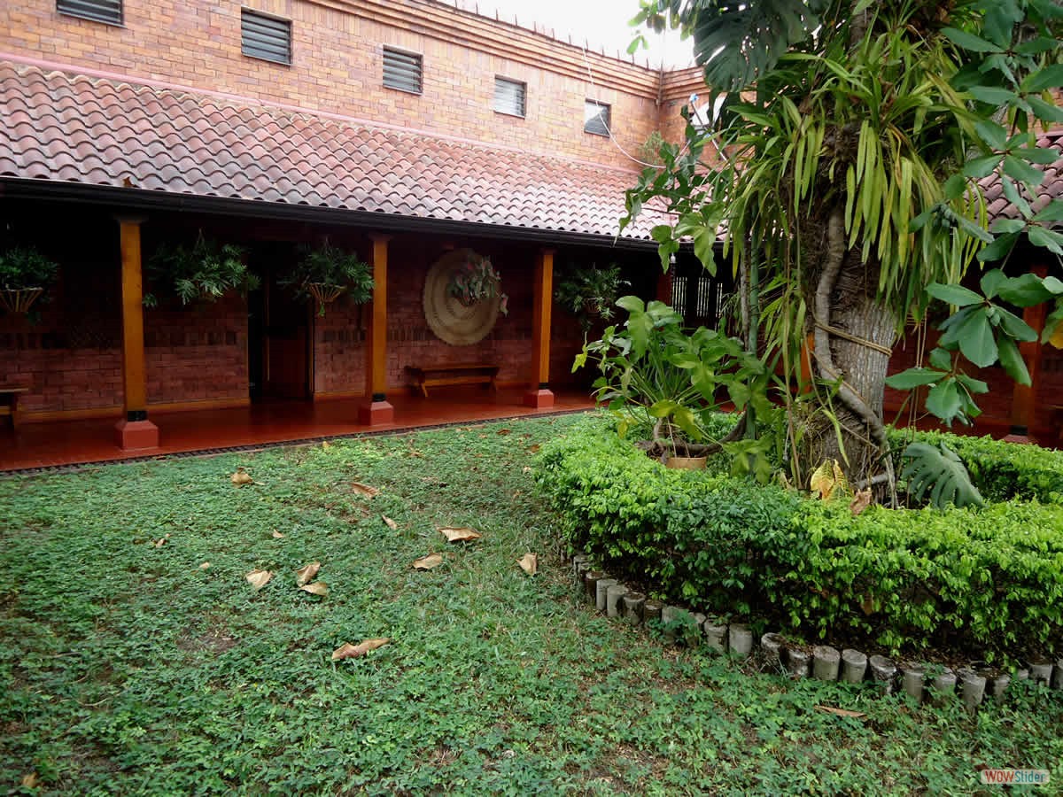 24_patio_2