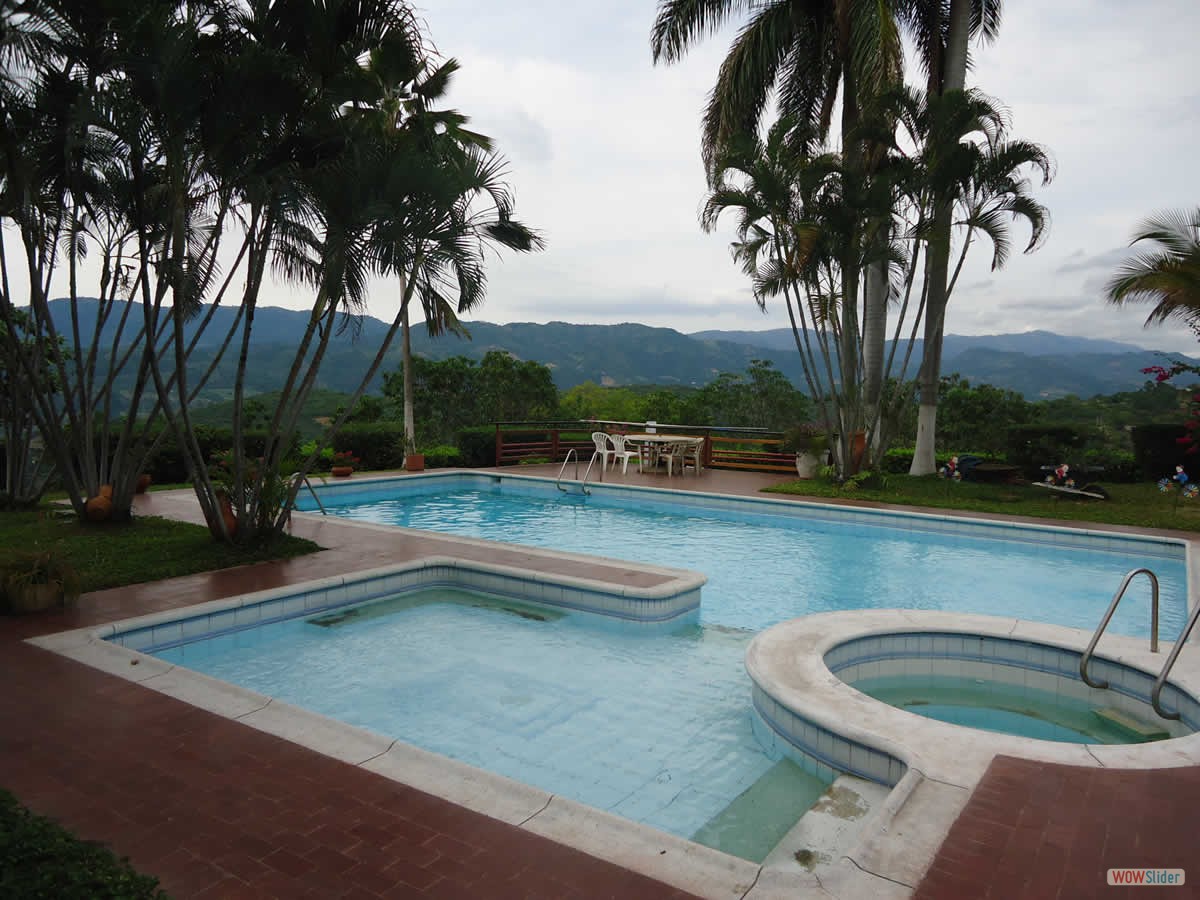 3_piscina_jacuzzi