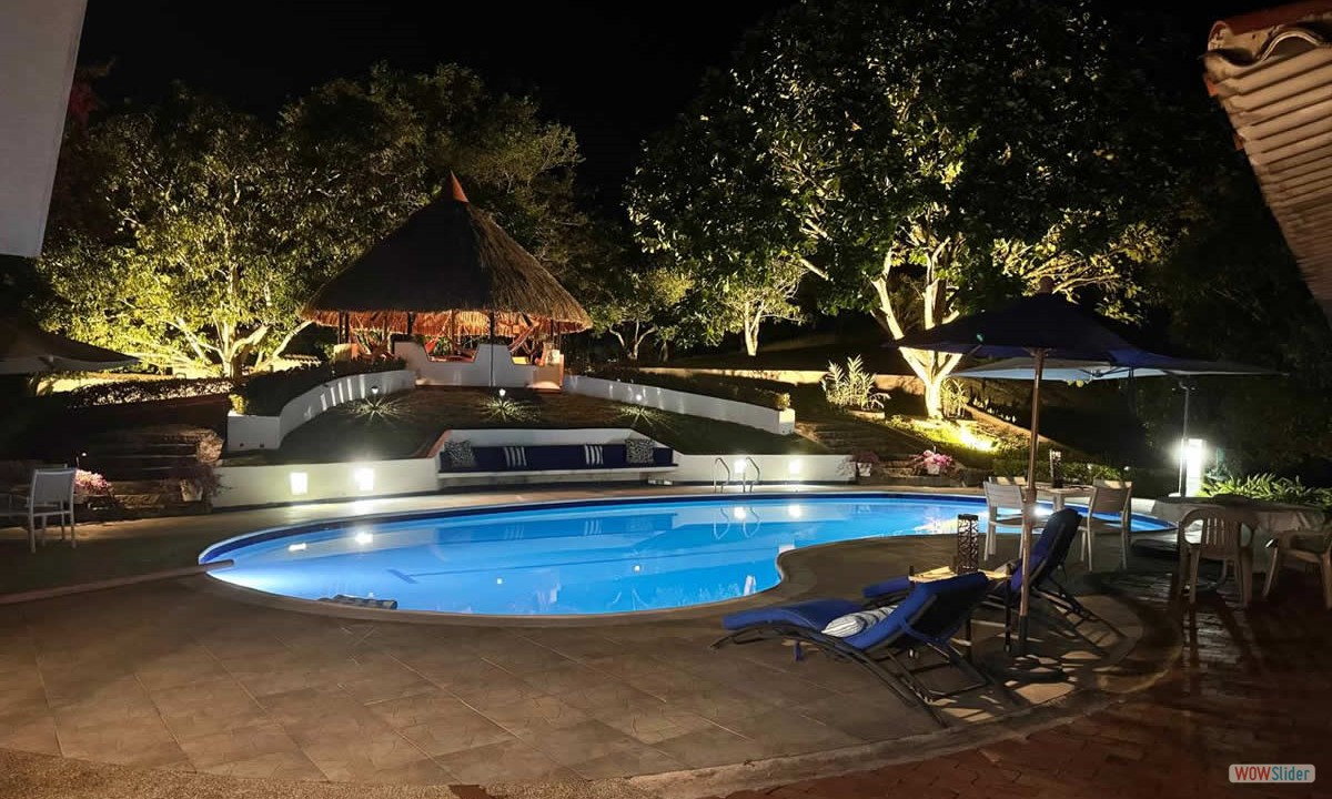 7_piscina_kiosco_tarde