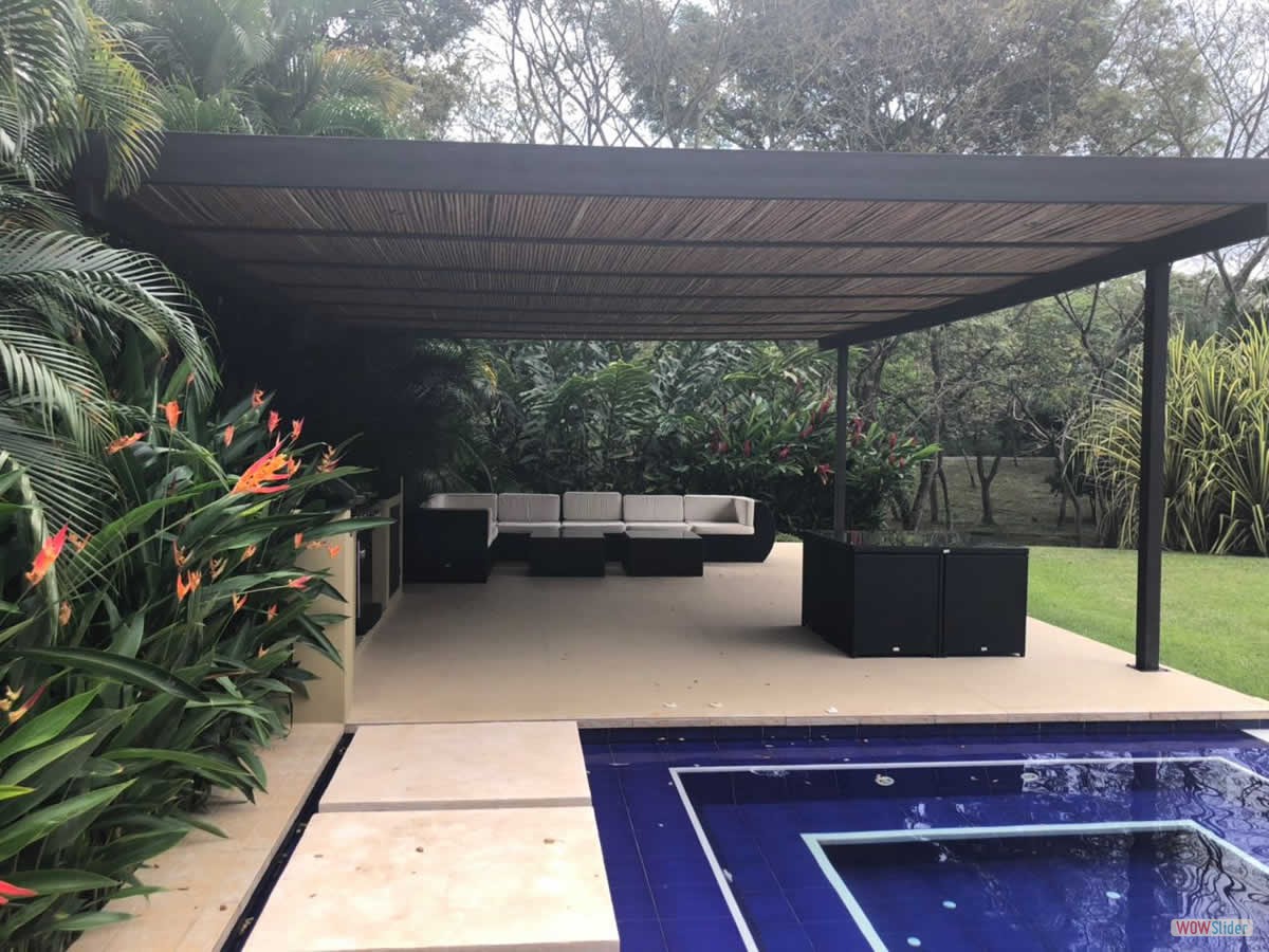 4_jacuzzi_exterior